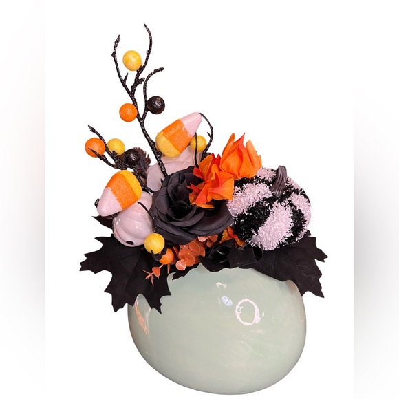Hello Kitty Clearance Price is Firm! Halloween Spooky Silk Floral Planter - Picture 5 of 10